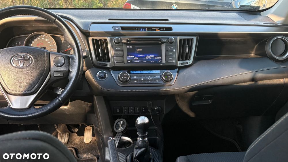 Toyota RAV4 2.0 D-4D Premium 4x2 - 14