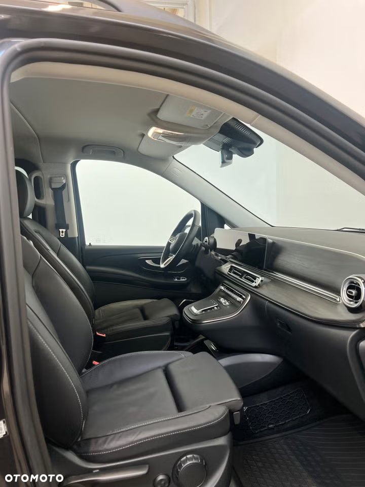 Mercedes-Benz Klasa V 250 d 4-Matic Avantgarde 9G-Tronic (d³ugi) - 21