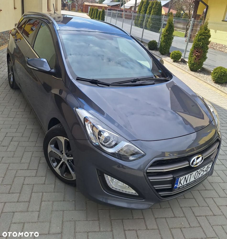 Hyundai i30 1.6 CRDi BlueDrive Go - 4