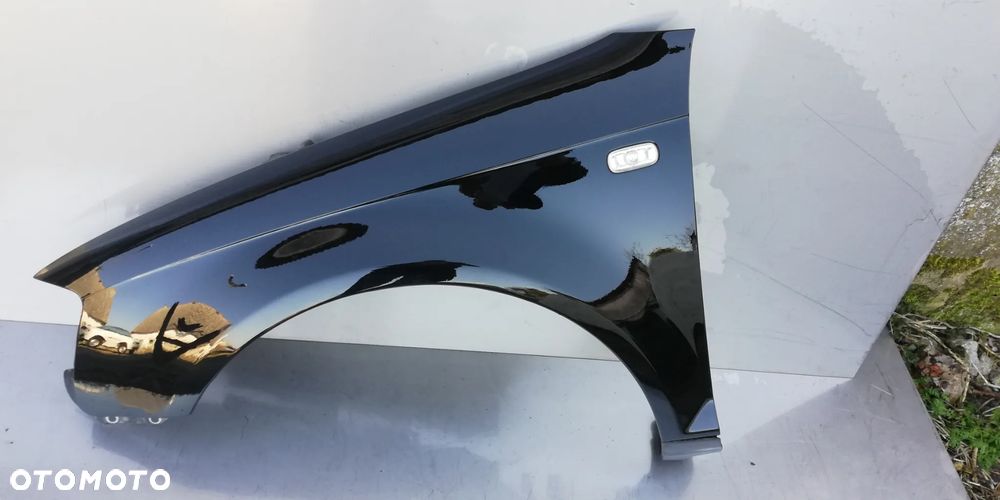 błotnik Audi A3 8P LY9B - 1