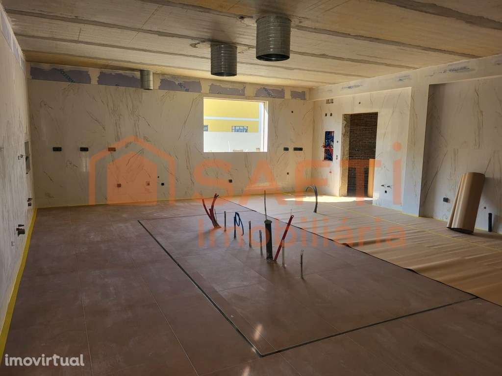 Novo Restaurante - Grande imagem: 4/37