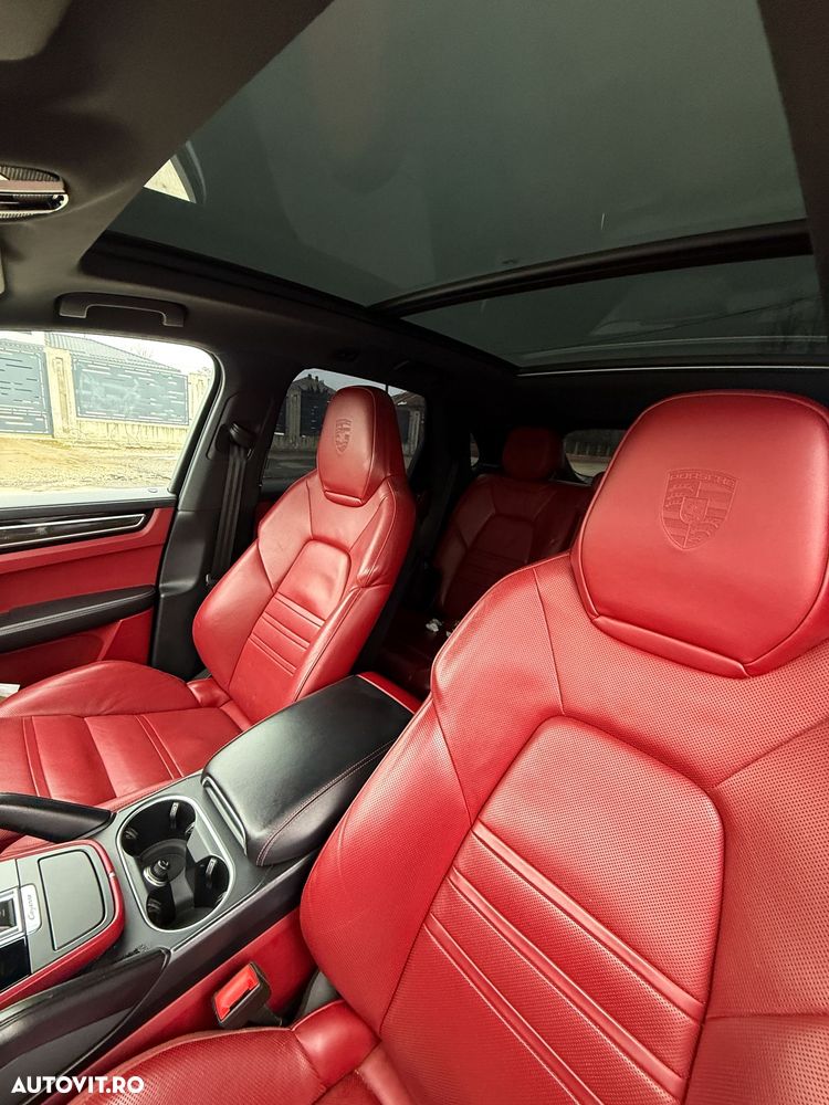 Porsche Cayenne S Tiptronic S Platinum Edition - 5