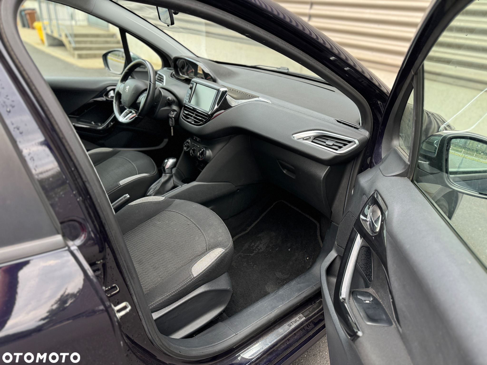 Peugeot 208 1.6 e-HDi Active STT - 9