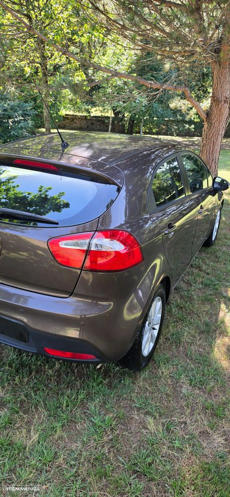 Kia Rio 1.2 CVVT More Edition - 12