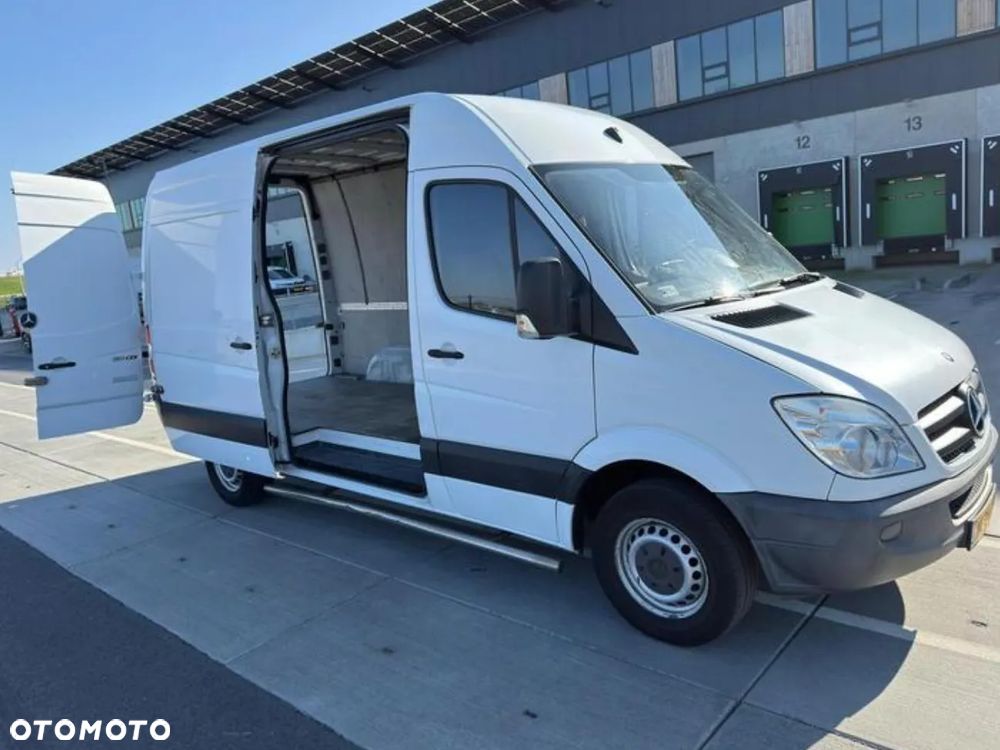 Mercedes-Benz L2H2 SPRINTER 310 - 3