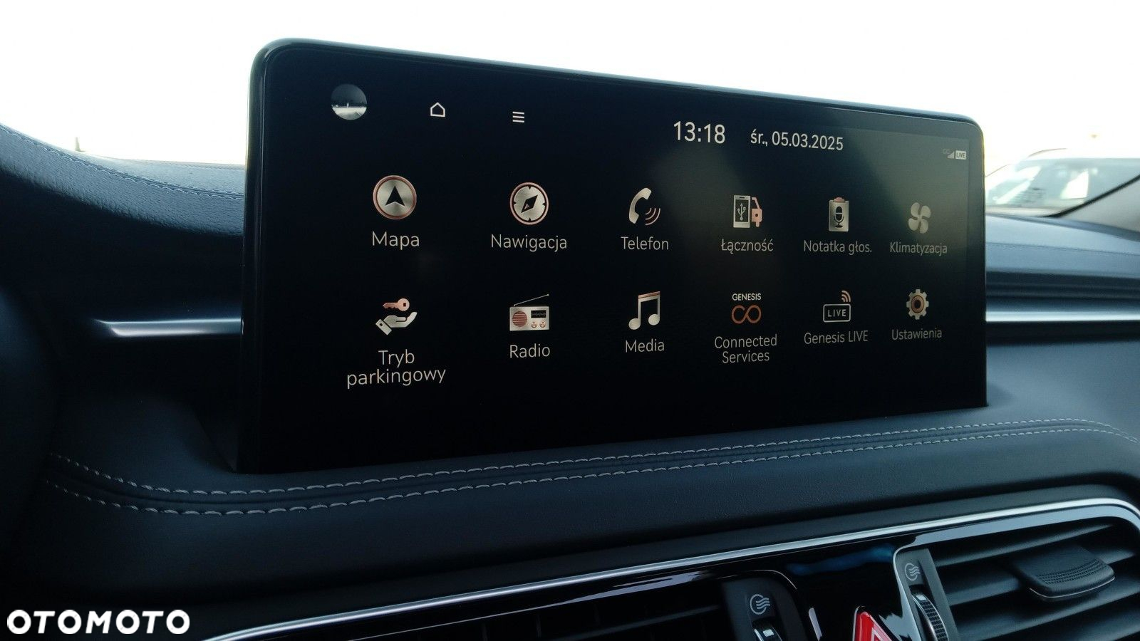 Genesis G70 - 16