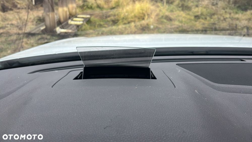 Volkswagen Passat 2.0 TDI SCR DSG Highline - 10