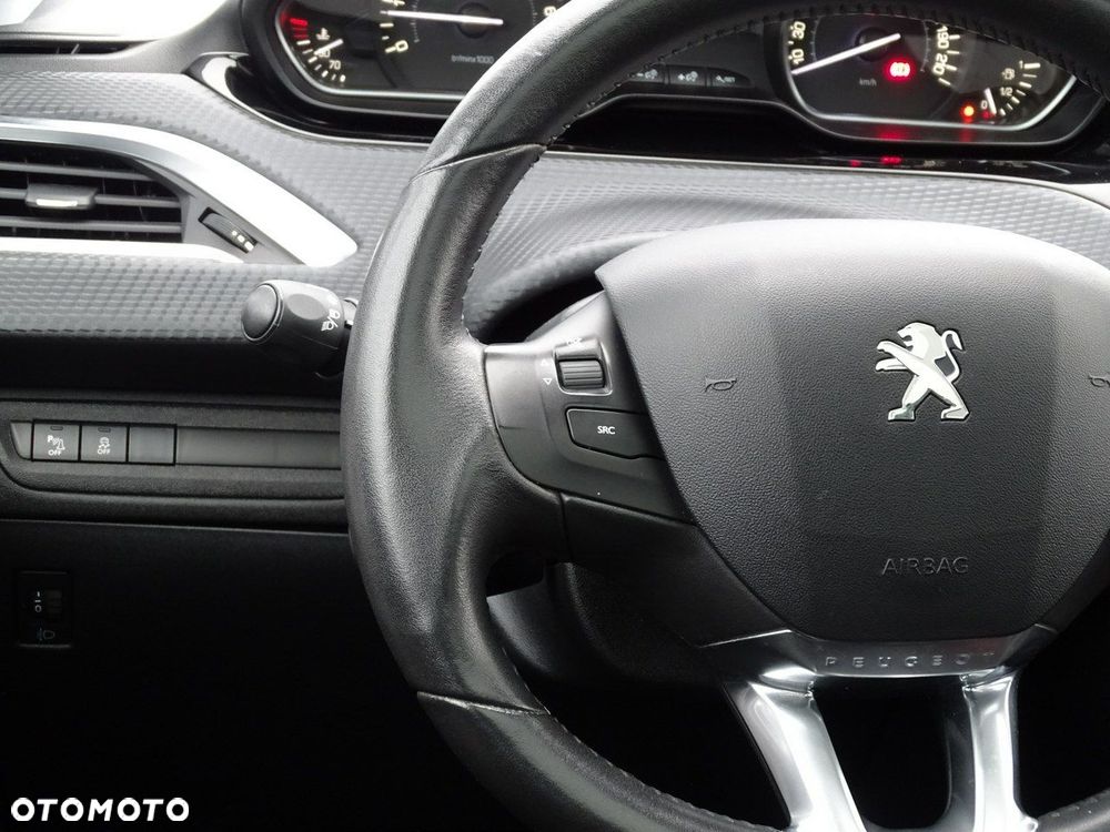 Peugeot 2008 - 19
