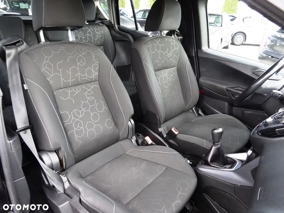 Ford B-MAX - 11