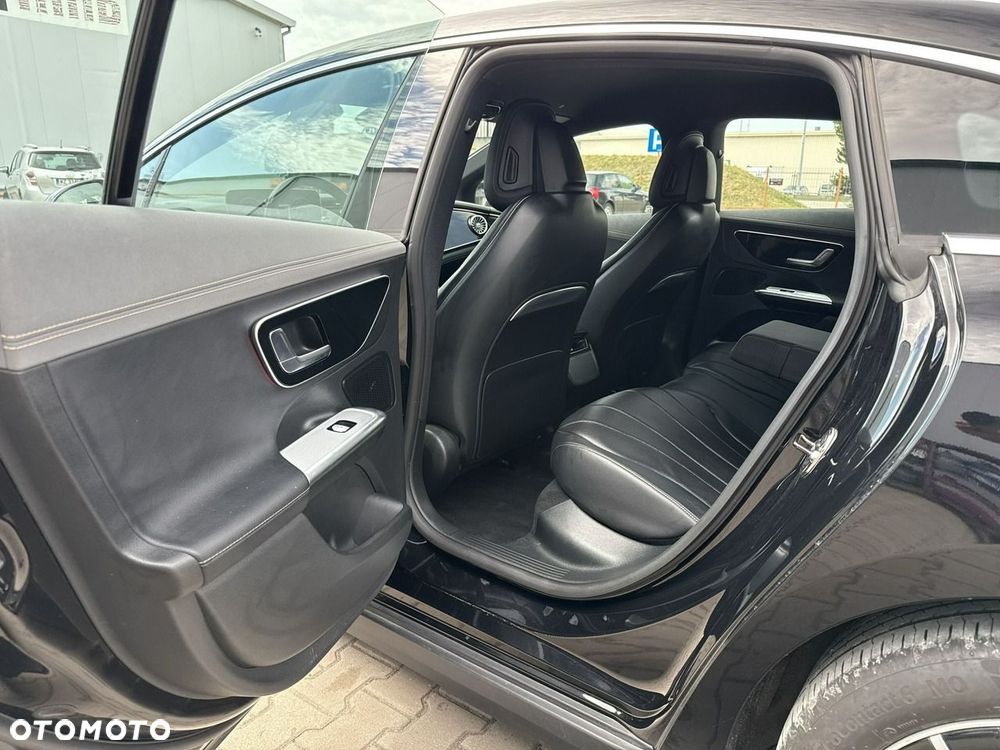 Mercedes-Benz EQE 350+ 90.5kWh - 14