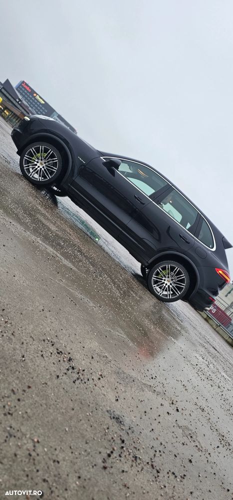 Porsche Cayenne S E-Hybrid Platinum Edition - 11