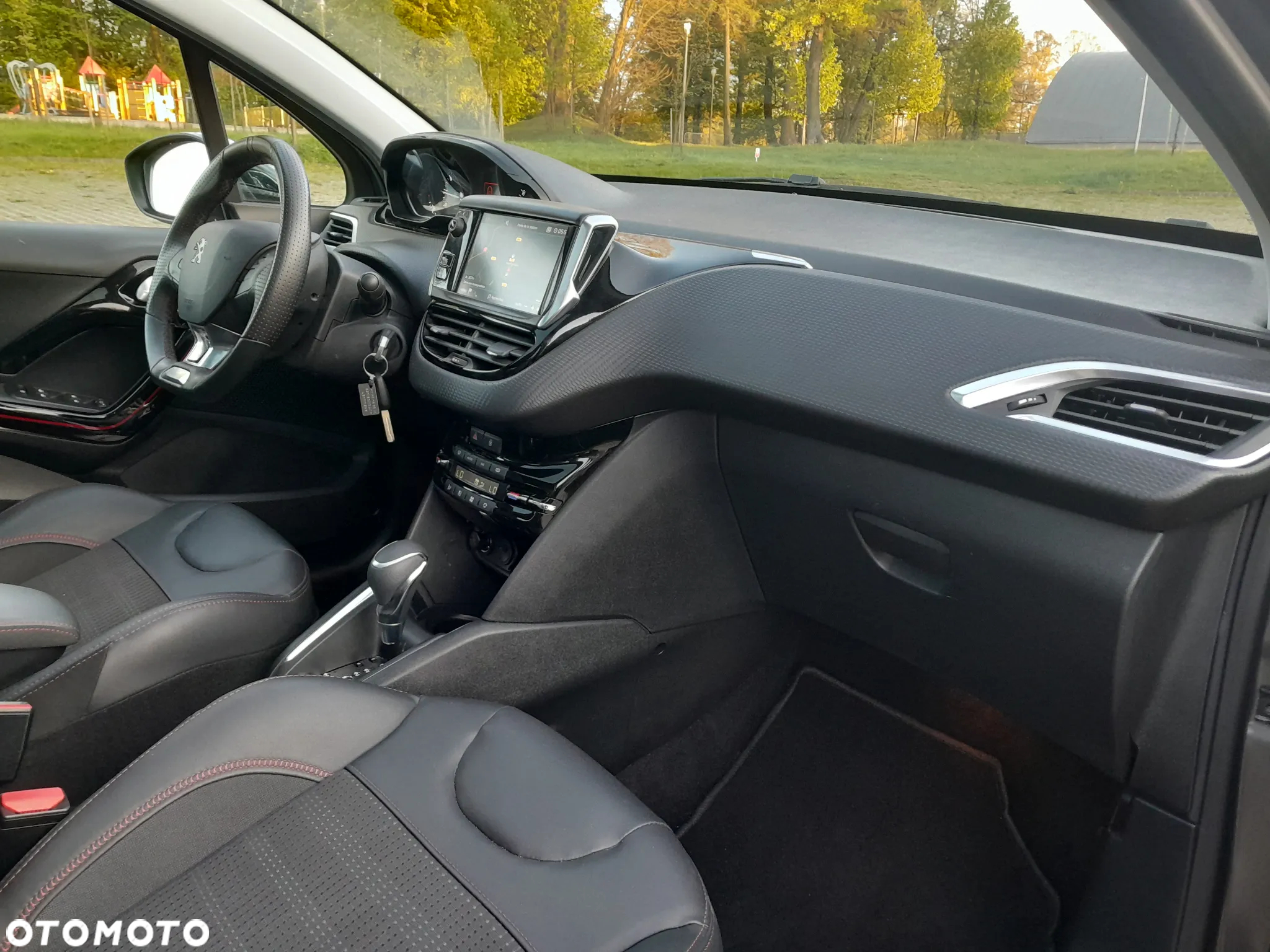 Peugeot 208 - 2