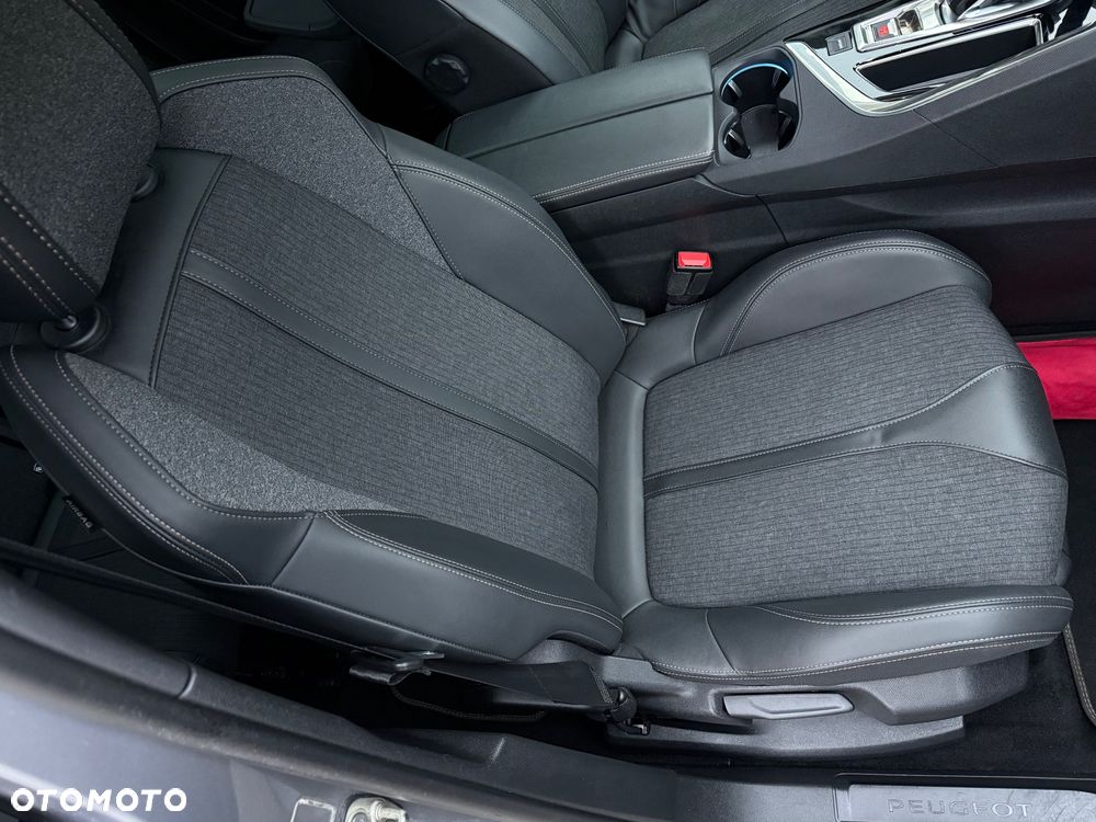 Peugeot 5008 BlueHDi 130 EAT8 GT - 28