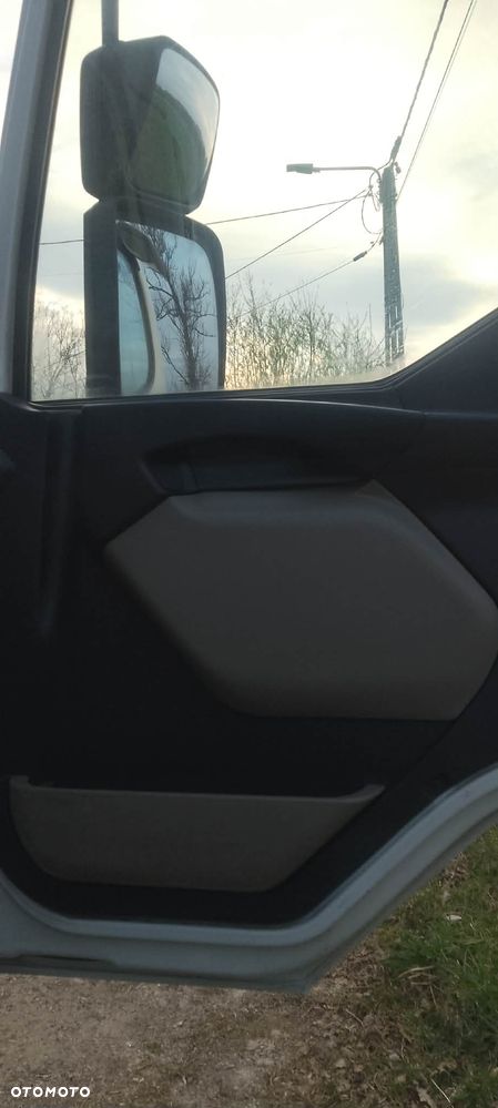 Renault Premium 280 - 10