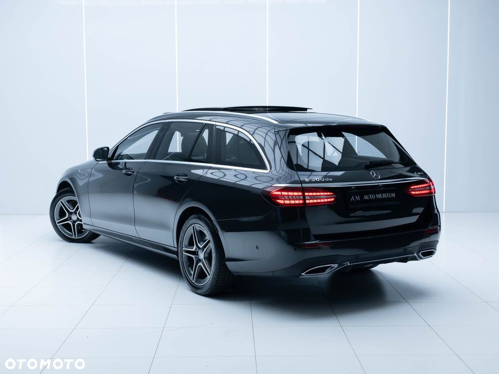 Mercedes-Benz Klasa E 300 de 4Matic 9G-TRONIC AMG Line - 6