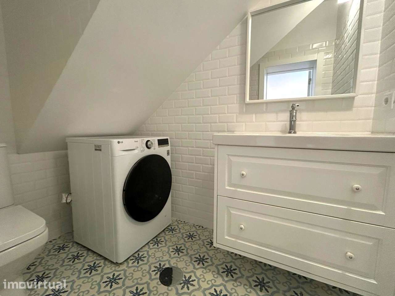 T2 Duplex a estrear com jardim | Foz Velha  T2 Duplex totalmente renov - Grande imagem: 4/25