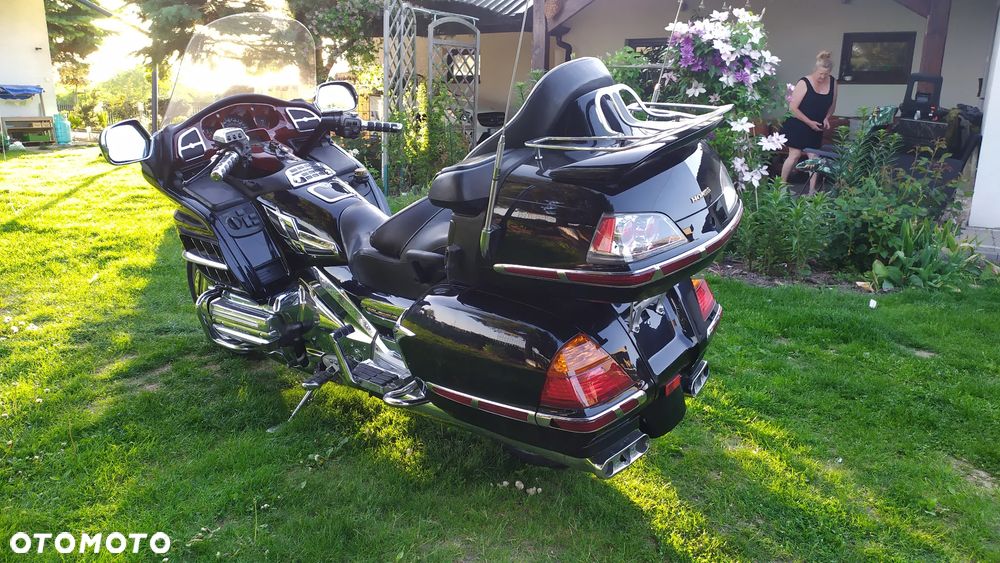 Honda GL - 9