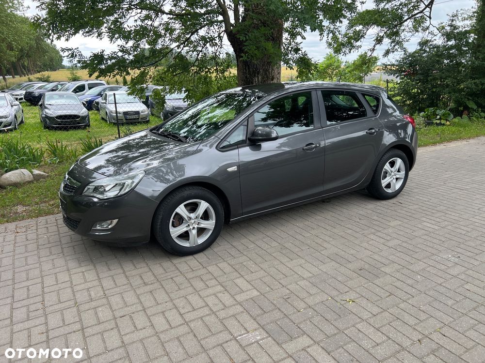 Opel Astra 1.6 Sport - 12