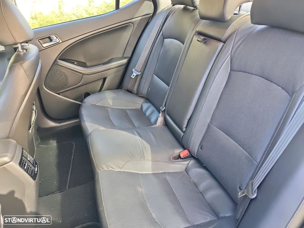 Kia Optima 1.7 CRDi TX Top Aut. — fotografia 7