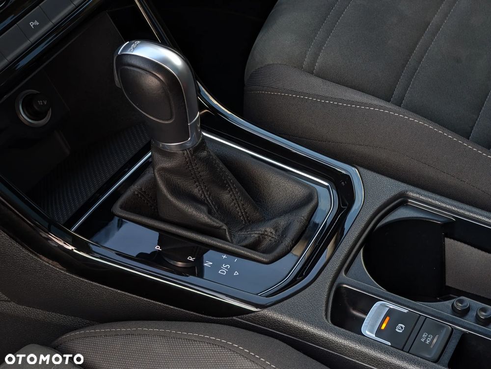 Volkswagen Touran 1.8 TSI (BlueMotion Technology) DSG Highline - 32