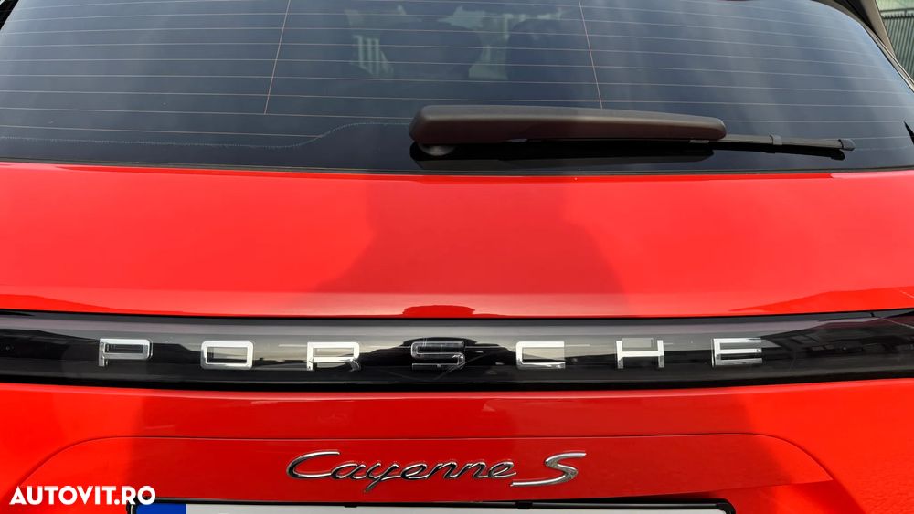 Porsche Cayenne S Tiptronic S Platinum Edition - 25