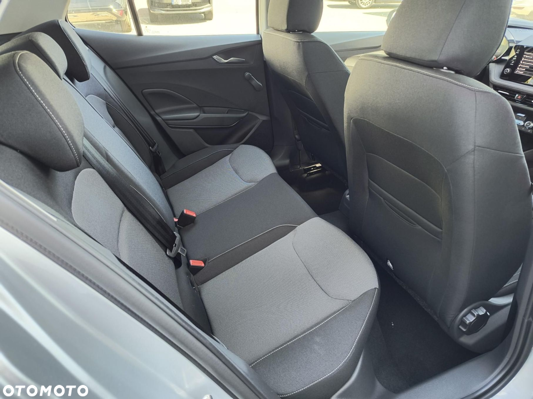 Skoda Fabia 1.0 TSI Selection DSG - 8