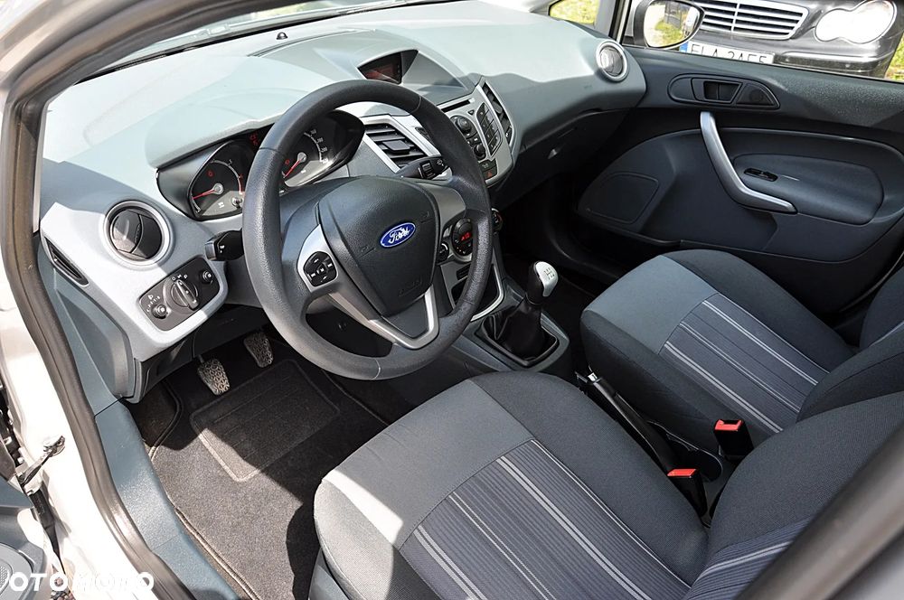 Ford Fiesta 1.25 Silver X - 15
