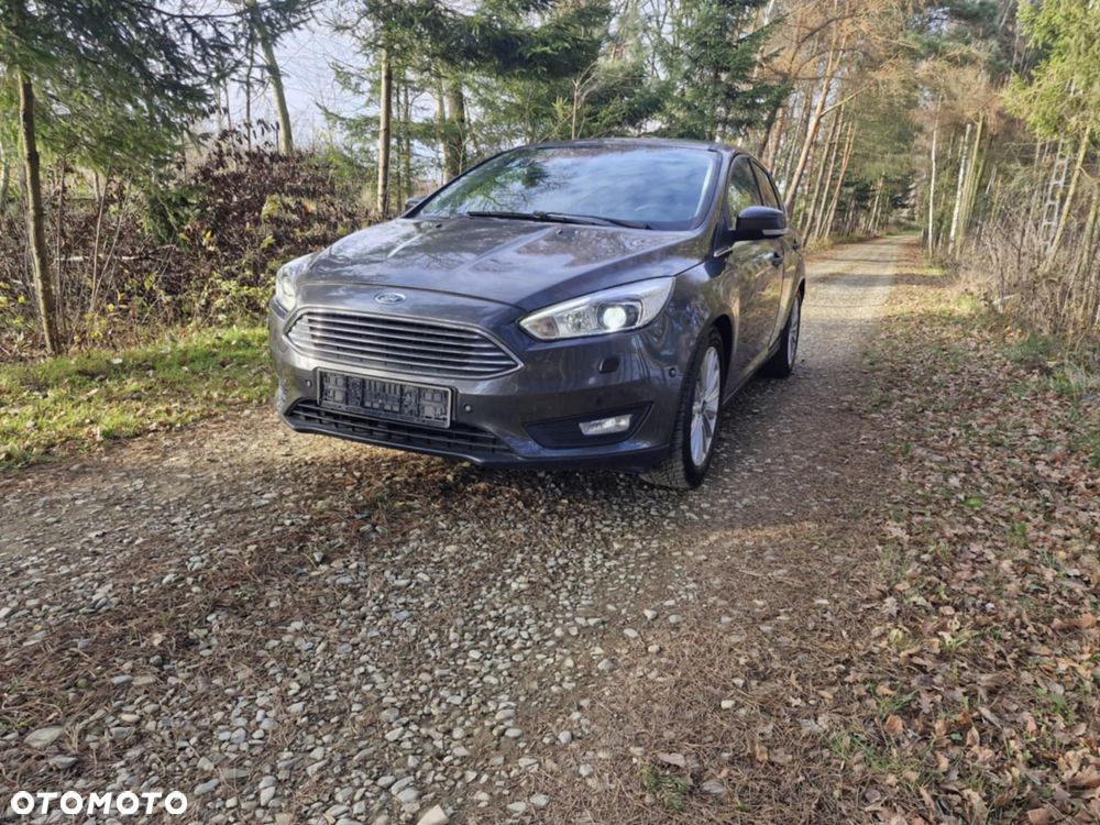 Ford Focus 1.5 EcoBoost Titanium ASS - 3