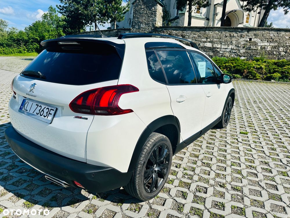 Peugeot 2008 1.2 Pure Tech GPF Allure S&S EAT6 - 10