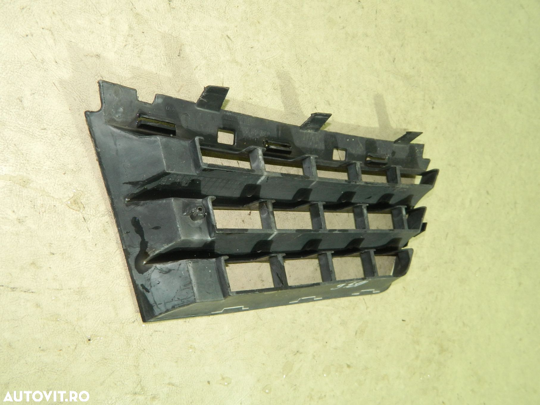 Grila radiator partea stanga, Renault Scenic, 2003, 2004, 2005, 2006,, 8200140329 - 5