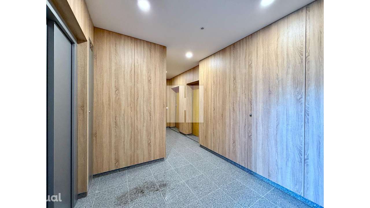 Apartamento T3 c/ Garagem Dupla - Grande imagem: 2/39