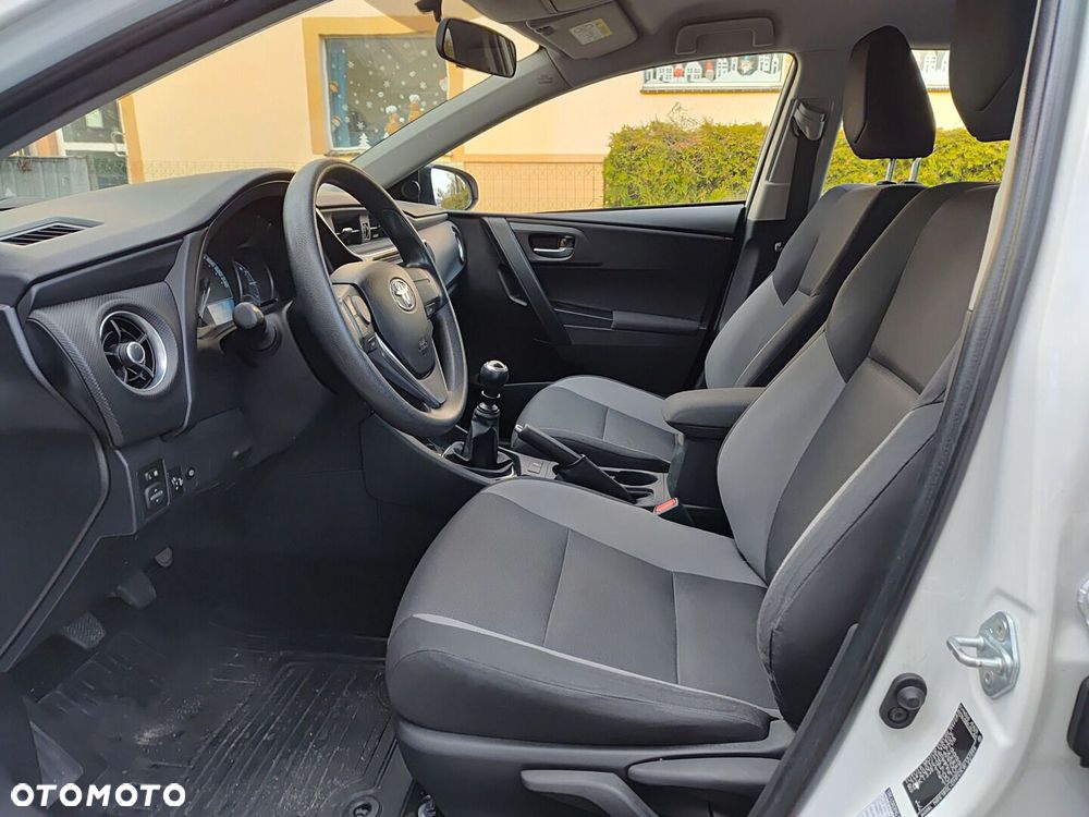 Toyota Auris 1.33 VVT-i Active - 6