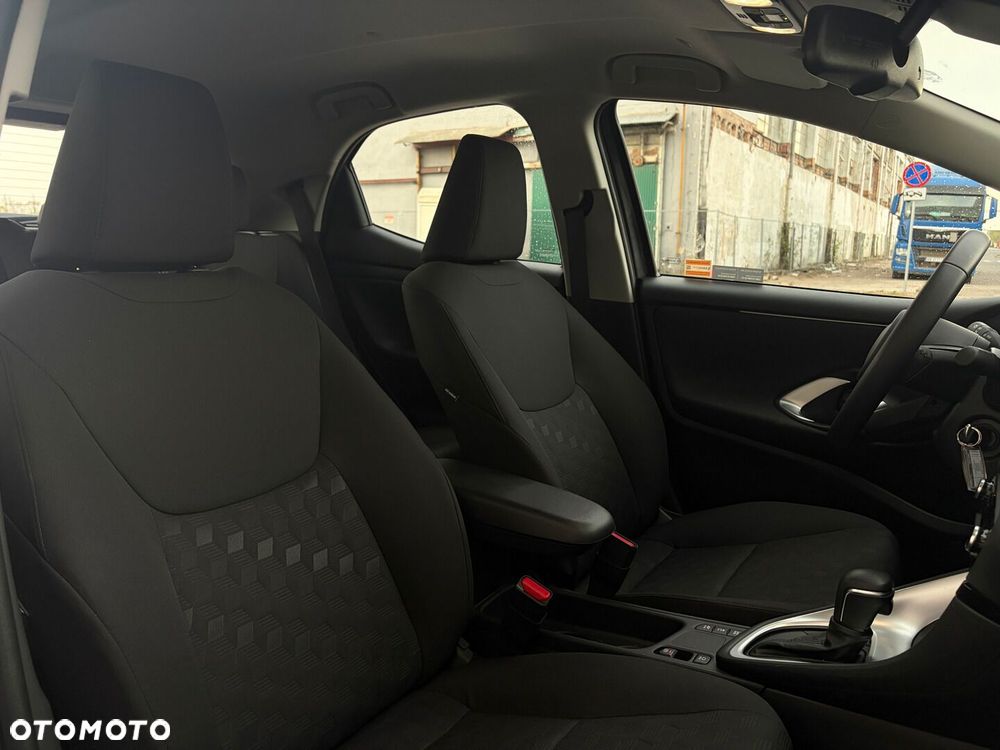 Toyota Yaris - 30