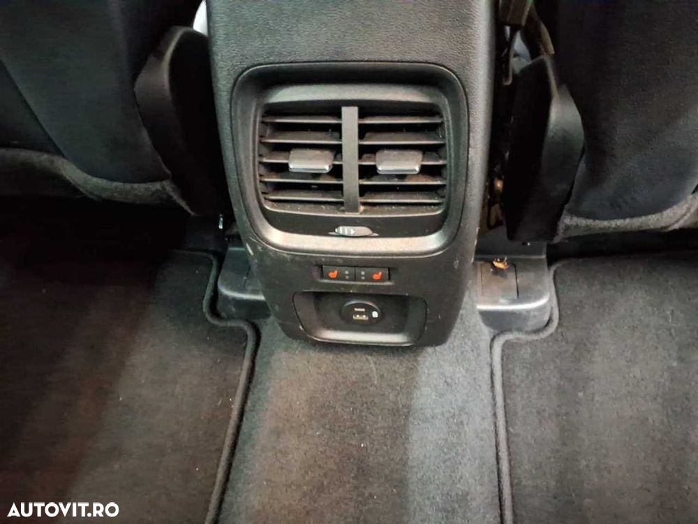 Ford Kuga 2.5 Duratec PHEV TITANIUM X - 14