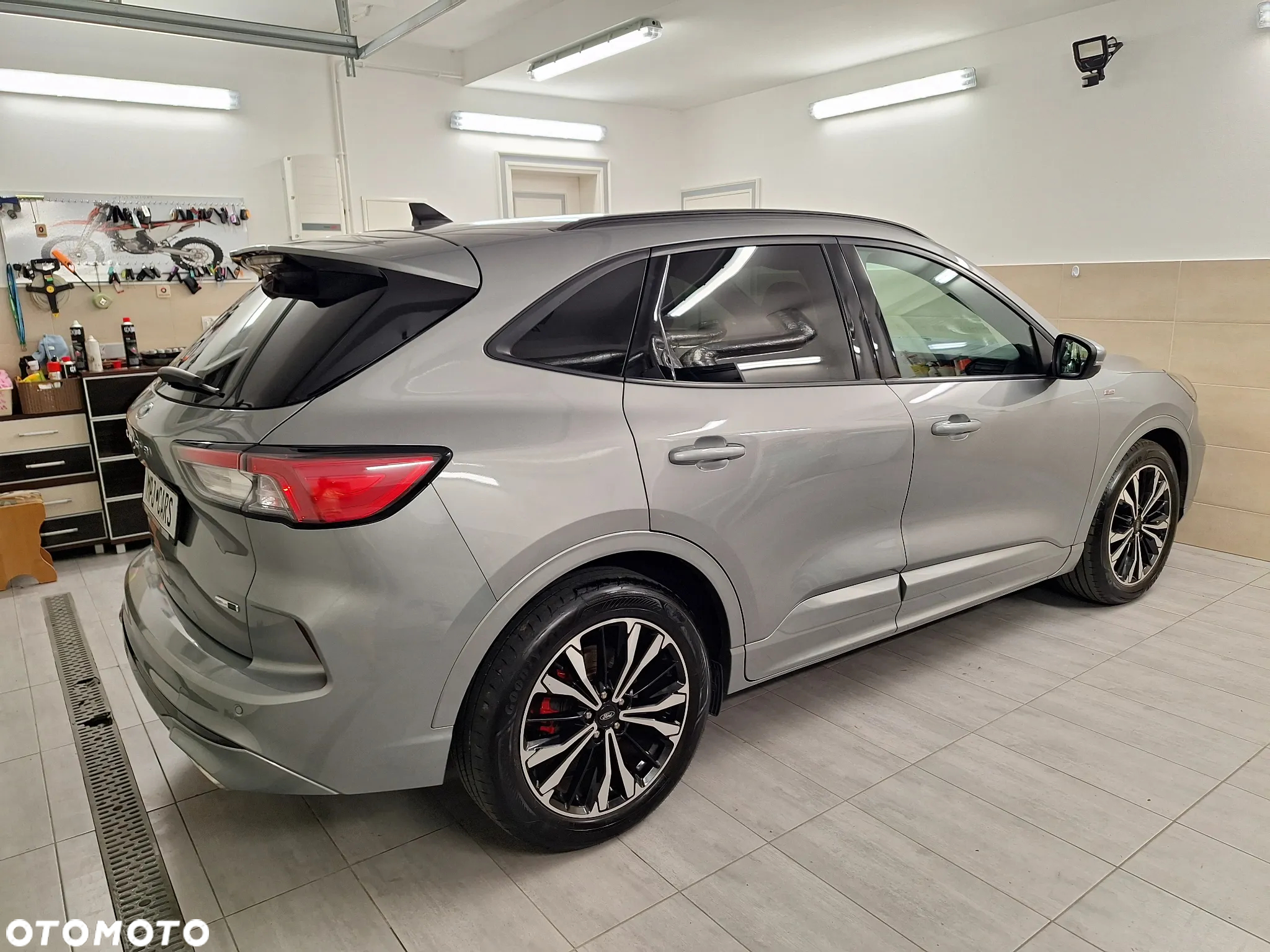 Ford Kuga 2.0 EcoBlue Hybrid ST-LINE X - 12