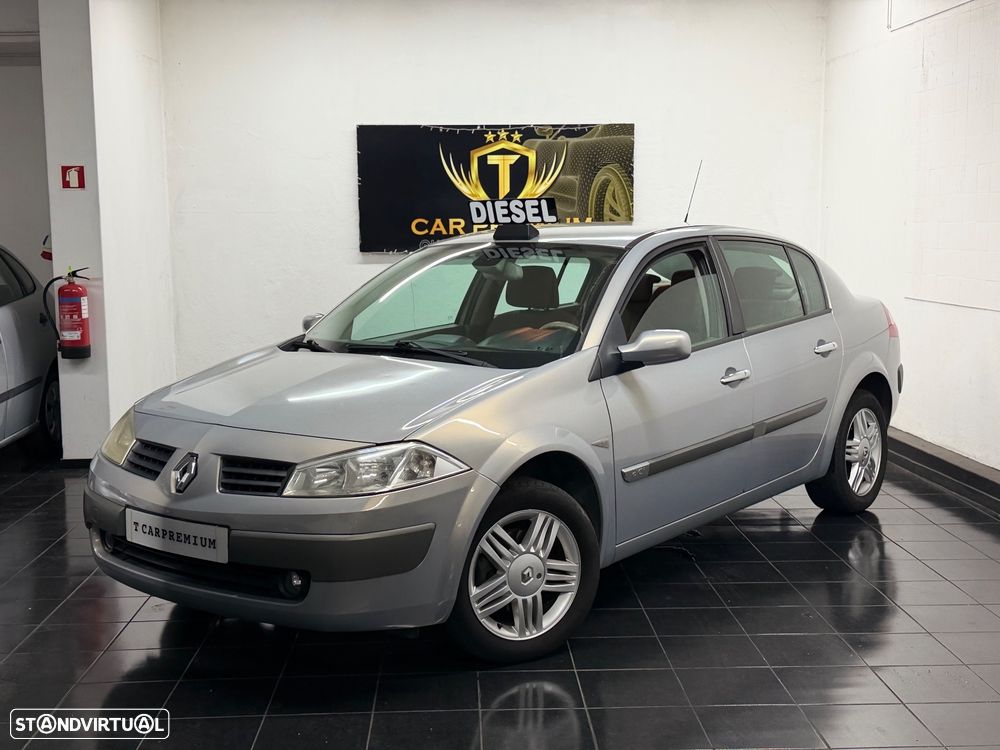 Renault Mégane 1.5 dCi Dynamique Luxe - 4
