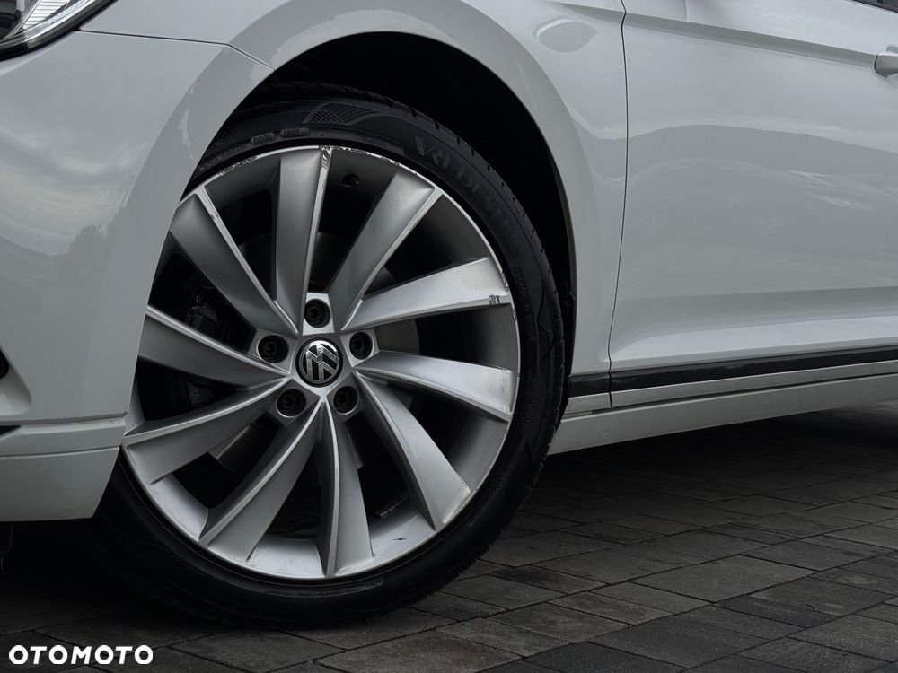 Volkswagen Passat 2.0 TDI (BlueMotion Technology) Comfortline - 37