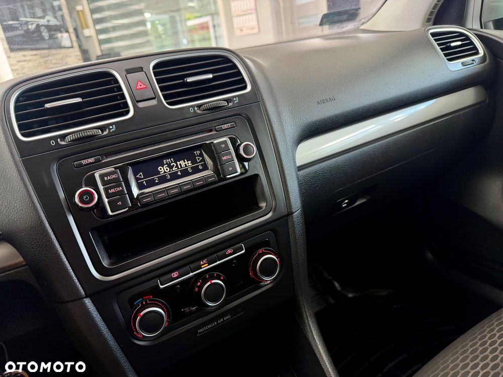 Volkswagen Golf - 15