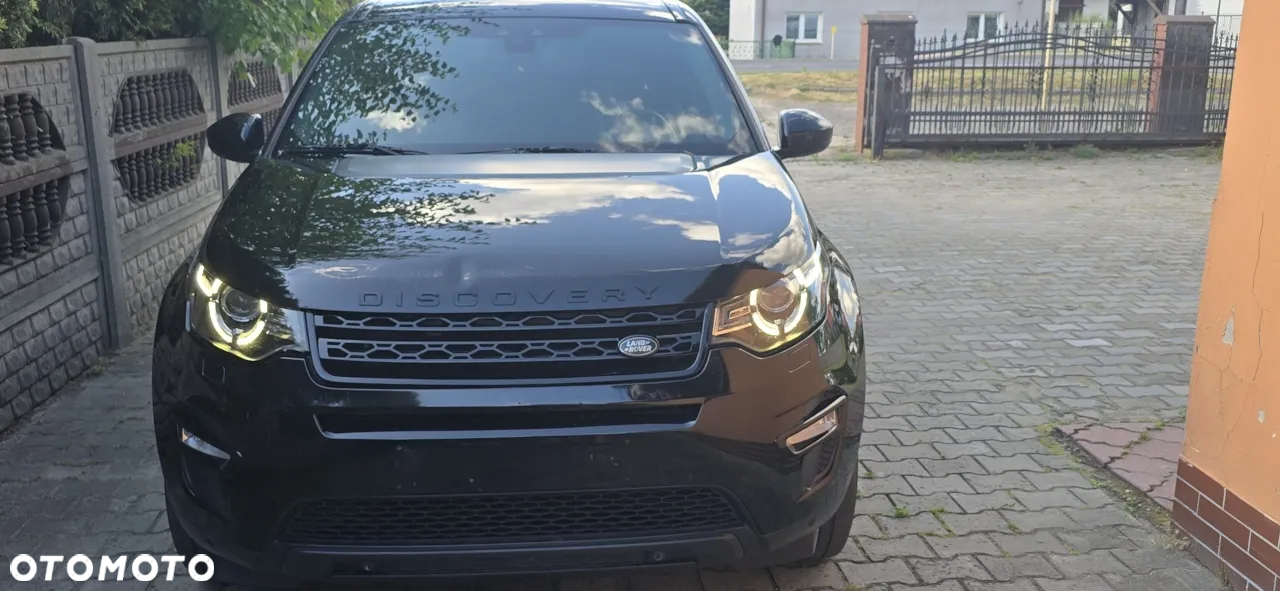 Land Rover Discovery Sport - 11