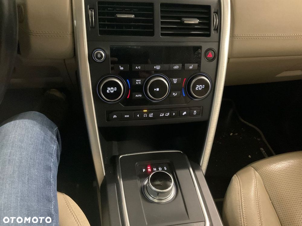 Land Rover Discovery Sport TD4 HSE - 25