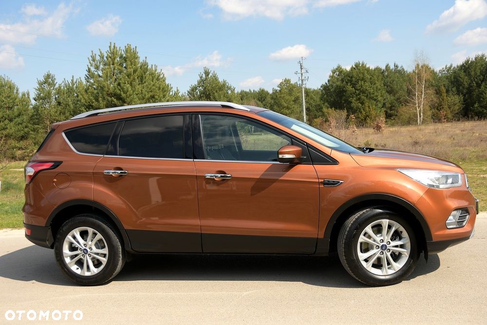 Ford Kuga 2.0 TDCi 2x4 Titanium - 5