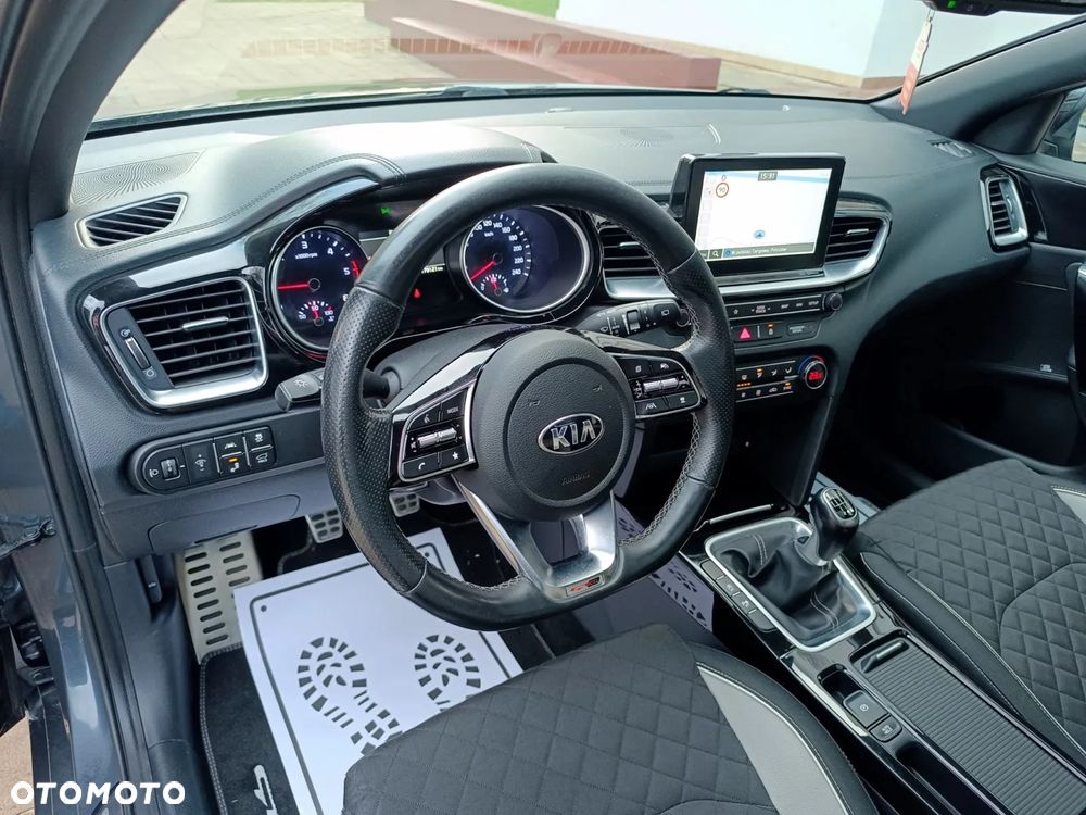 Kia ProCeed 1.6 CRDi GT Line - 25