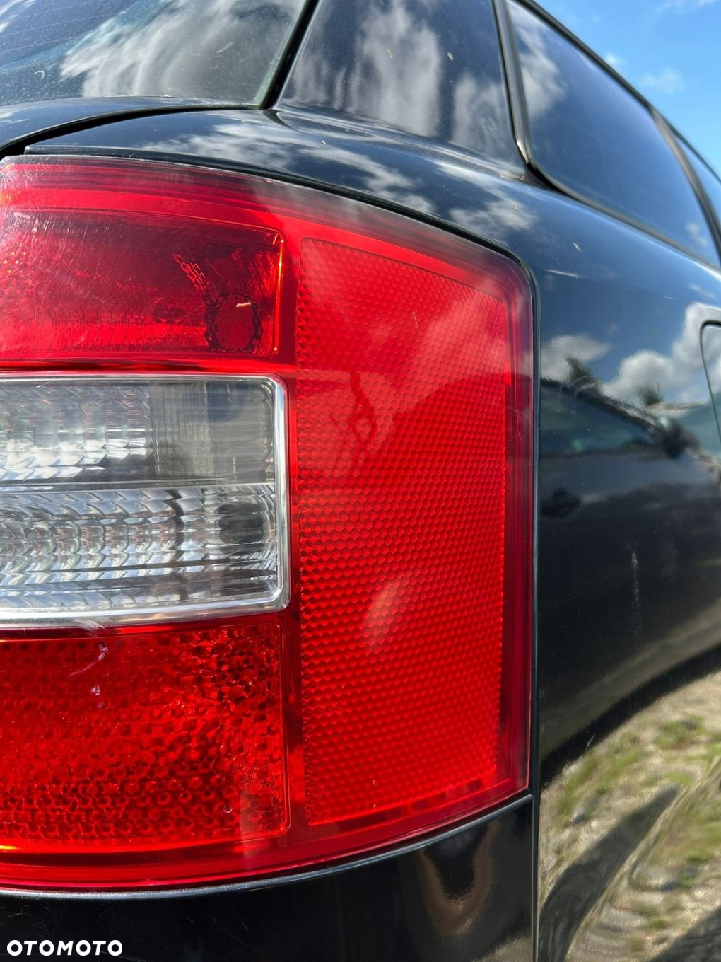 LAMPA REFLEKTOR TYLNY TYŁ PRAWY AUDI A4 B6 KOMBI - 3