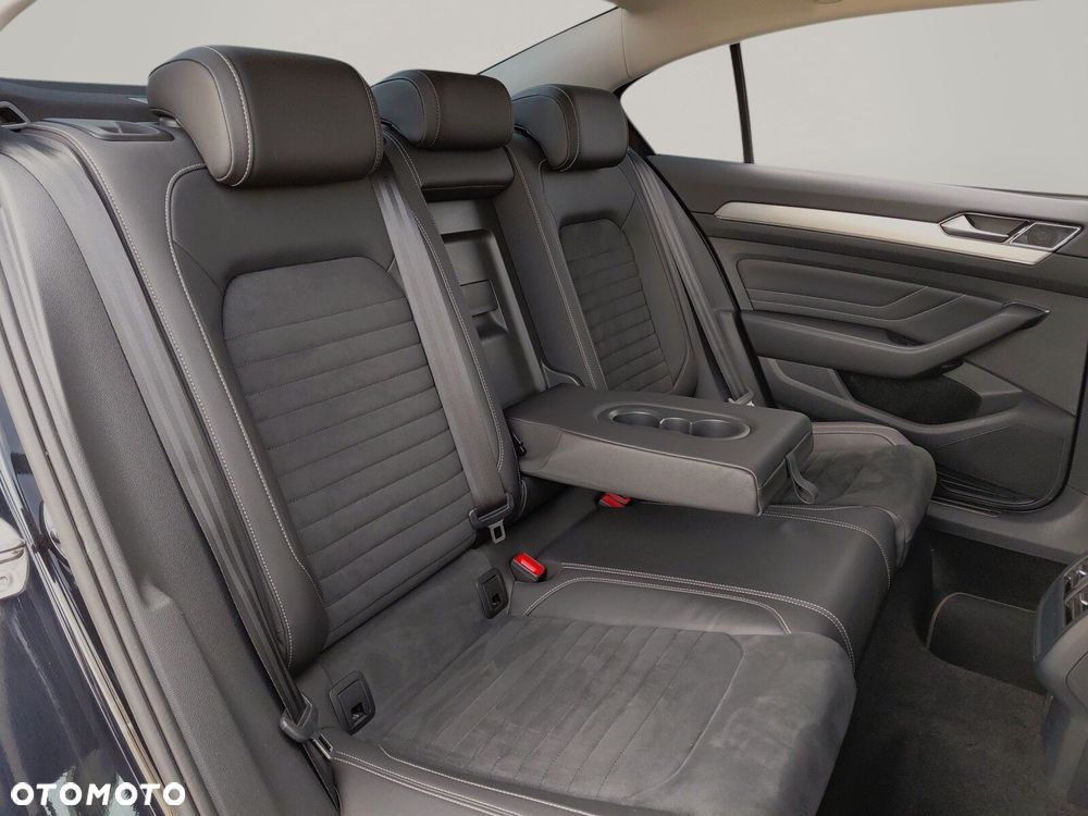 Volkswagen Passat - 15