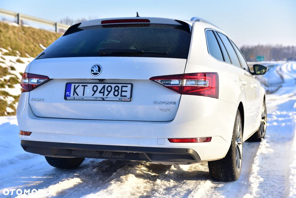 Skoda Superb 2.0 TDI SCR 4x4 L&K DSG - 6