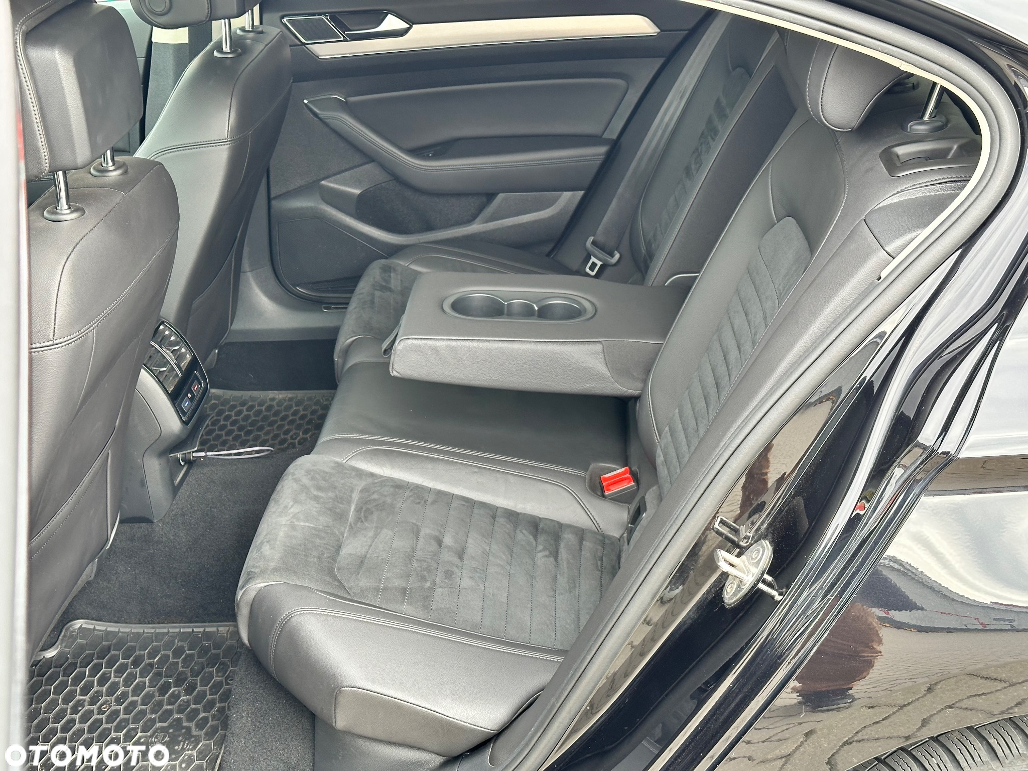 Volkswagen Passat 2.0 TDI SCR Highline DSG - 7