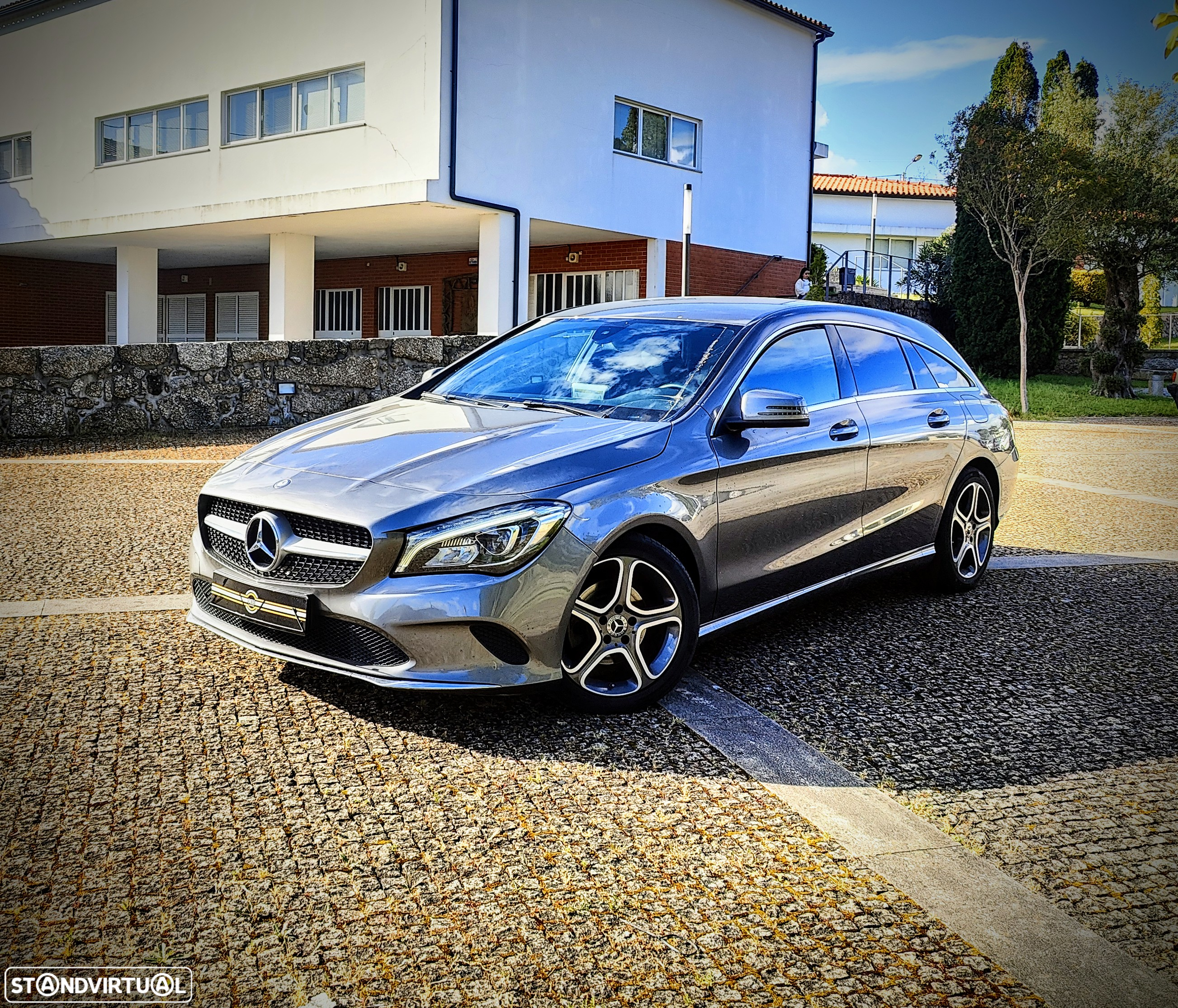 Mercedes-Benz CLA 180 d Shooting Brake Urban - 24
