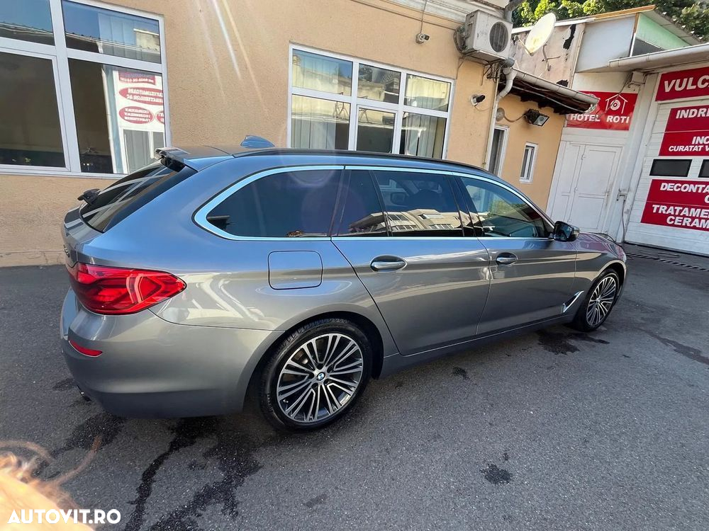 BMW Seria 5 530d xDrive AT - 9