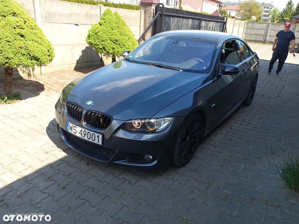 BMW Seria 3 325i - 1