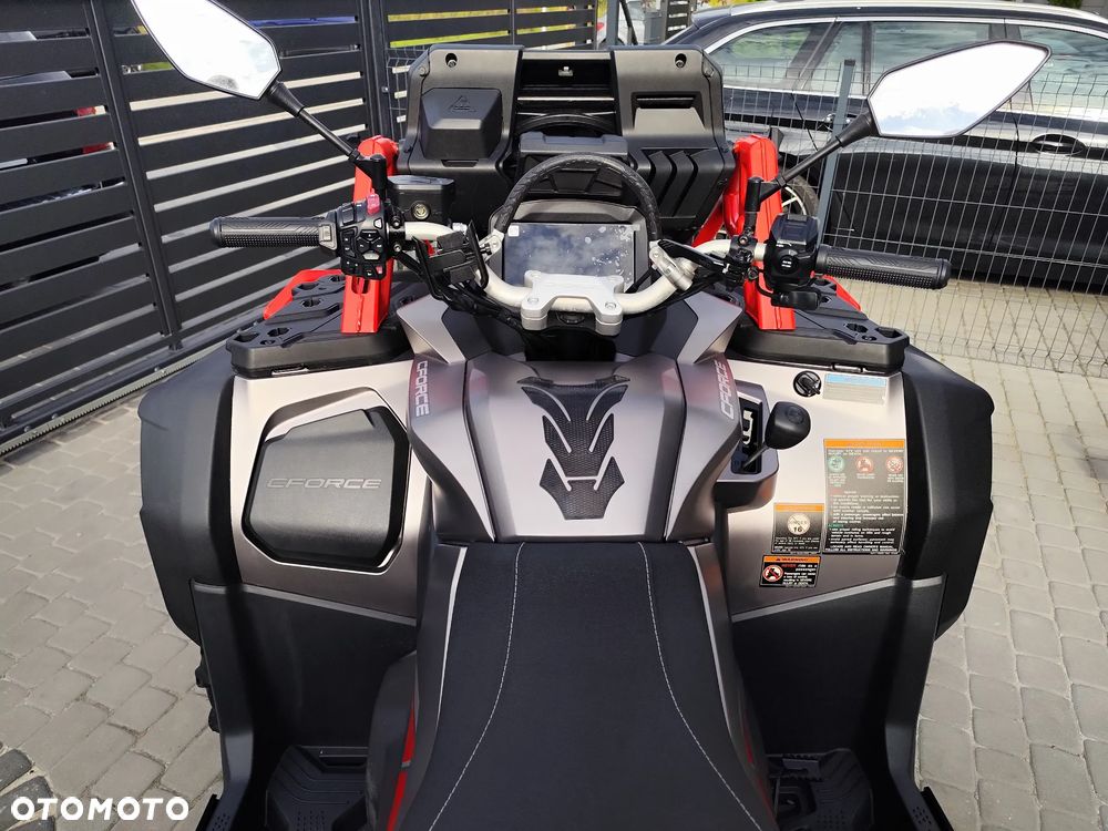 CFMoto CForce - 10